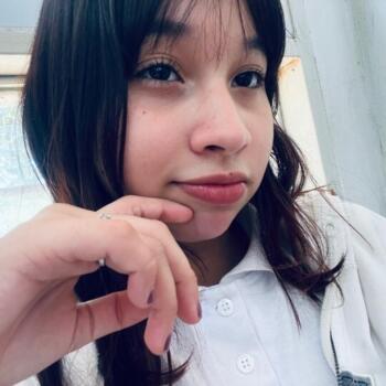 Babysitter in Fontana: Alma