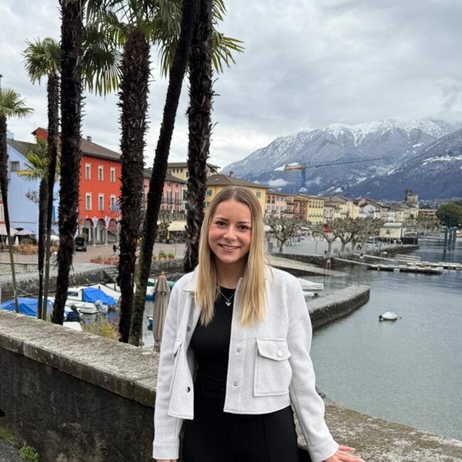 Babysitter in Embrach: Jessica