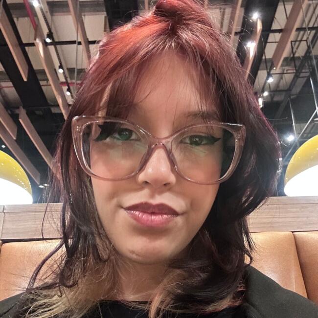 Babysitter in Volta Redonda: Francyne