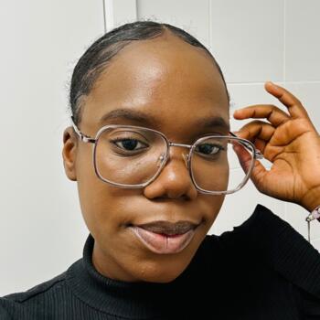 Babysitter in Seixal: Catarina