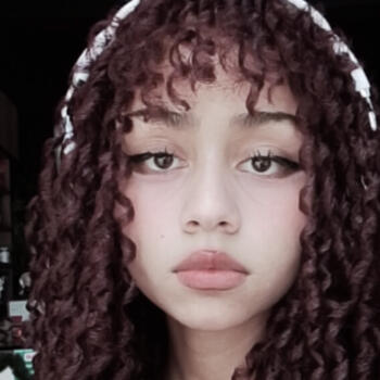 Babysitter Caratinga: Kyara