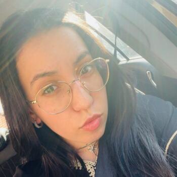 Babysitter Maaseik: Noura
