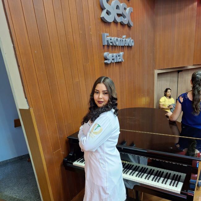 Babysitter in Aparecida de Goiânia: Grazielle Araújo de Oliveira
