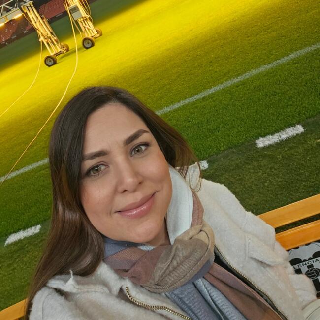 Nanny in La Pobla de Vallbona: Miriangel