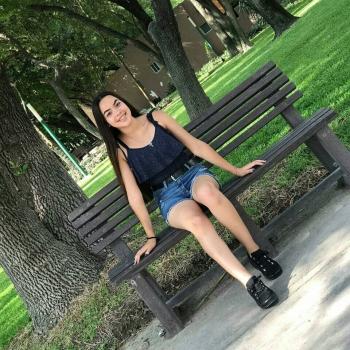Babysitter Frontera: Lesly