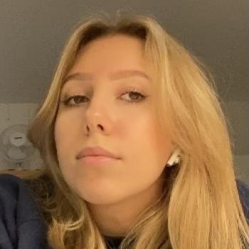 Barnvakt i Edsberg: Emilia