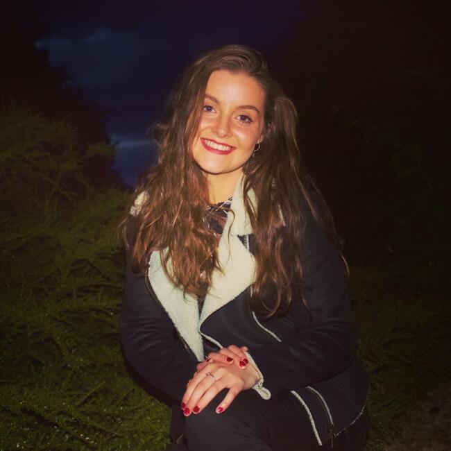 Babysitter in Edinburgh: Katie