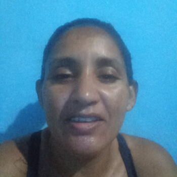 Babysitter in Nova Iguaçu: Claudia Alves de Oliveira