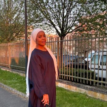 Babysitter in Nemours: Ines