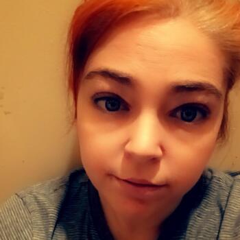 Babysitter in Port Huron: Elena