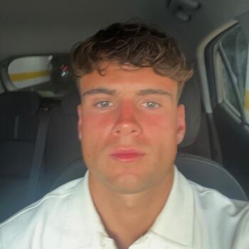 Babysitter in Saint-Martin-de-Seignanx: Romain