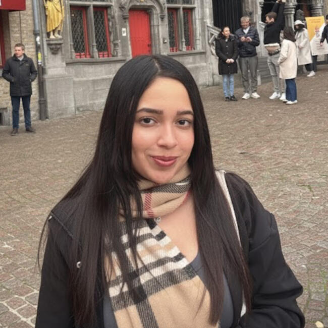 Babysitter in Antwerp: Paola