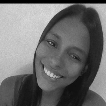 Babysitter Rio de Janeiro: Eliza