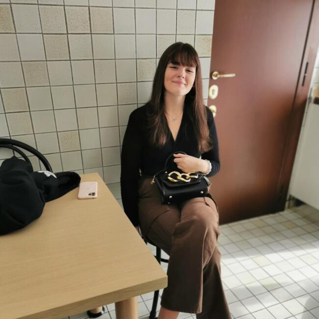 Babysitter in Sirmione: Veronica