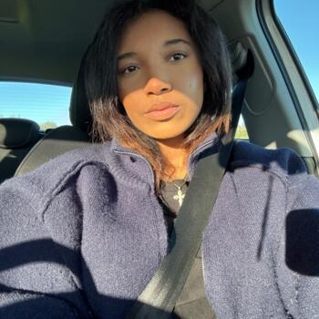 Babysitter in Angers: Noëllie