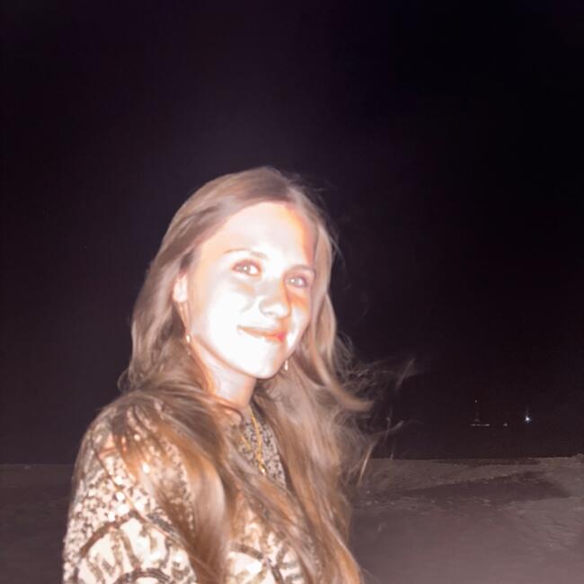 Babysitter in Neuilly-sur-Seine: Lucie