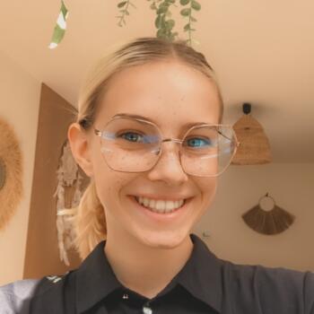Baby-sitter in Lyon: Anaé