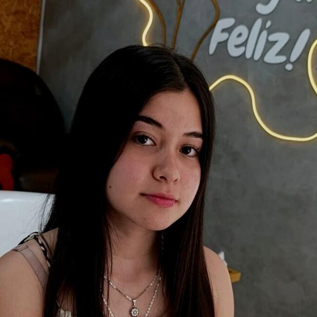 Babysitter in Encarnación: Yanina