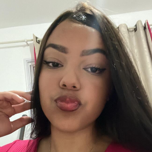 Babysitter in São José dos Campos: Clara