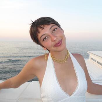 Babysitter in Auckland: GIORGIA