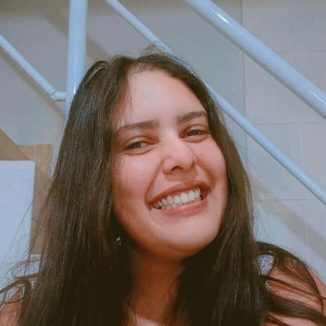 Babysitter in Embu das Artes: MARIANA