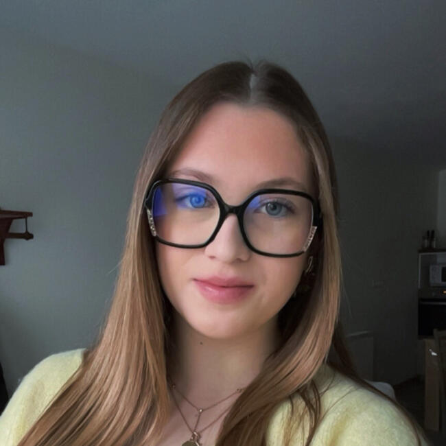 Babysitter in Amiens: Camille