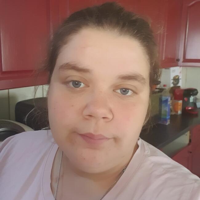 Babysitter in Saint-Fargeau: Cassou