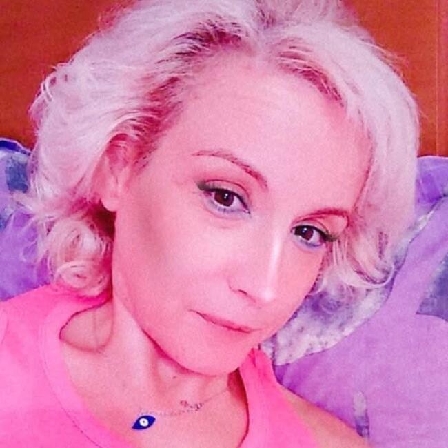 Babysitter στην περιοχή Πλωμάρι: Περσα  Ζαλουμη