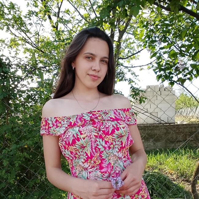 Babysitter in Iași: Mirela