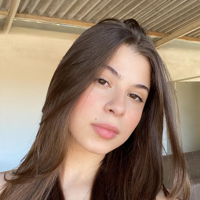 Babysitter in Anápolis: Eduarda