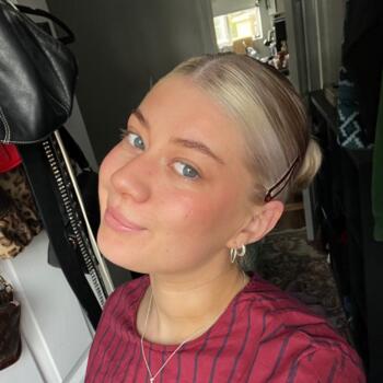 Babysitter Navan: Laura Selina