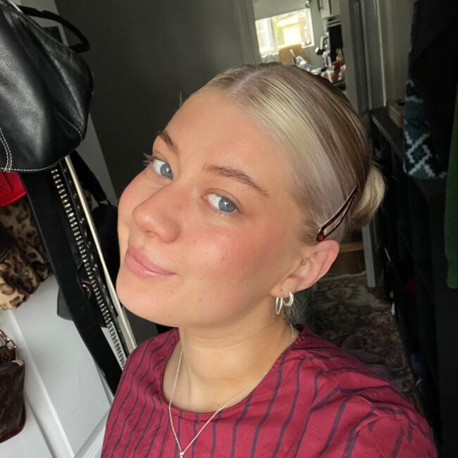 Babysitter in Navan: Laura Selina