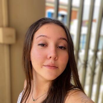 Babysitter in Jaú: Thaynara