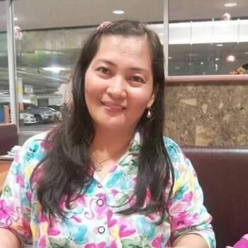 Babysitter in Bangkok: Nancy