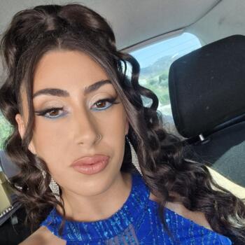 Baf bölgesinde bebek bakıcılığı işi: Bebek bakıcısı iş ilanı Eirini
