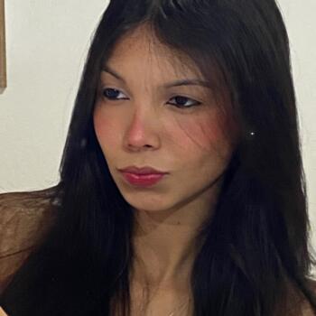 Babysitter in Volta Redonda: Lara