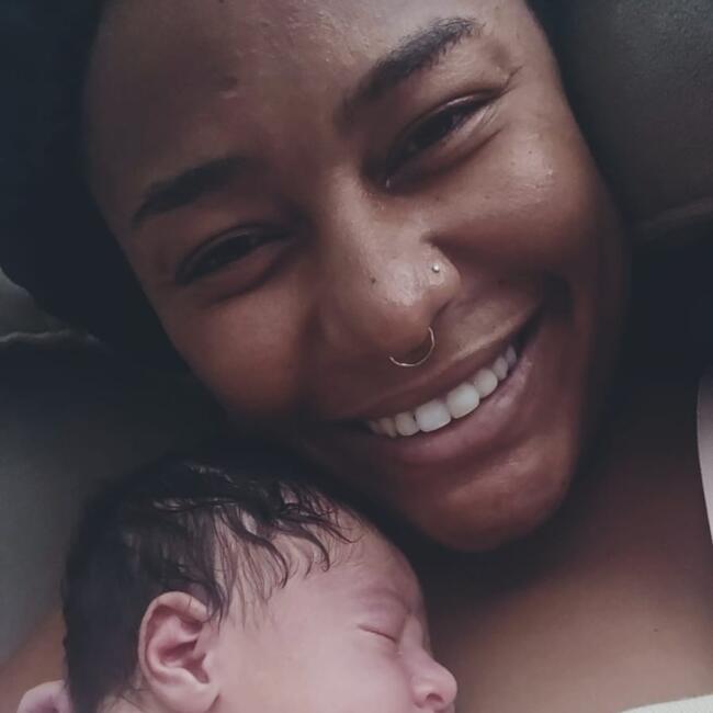 Emprego de babá em São Jorgé dos Ilhéos: Mirian