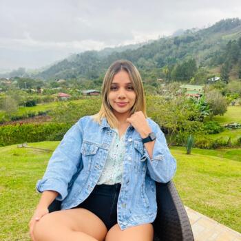 Babysitter in Turrialba: Karol Valeria Fallas Bonilla