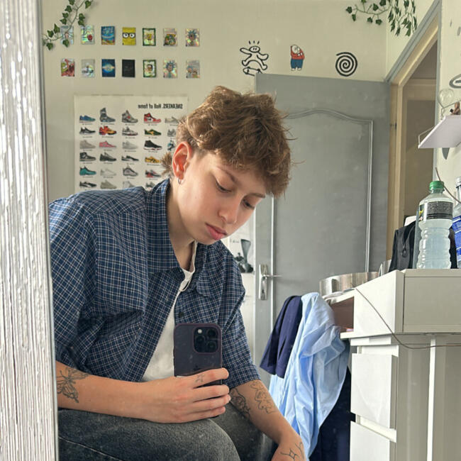 Babysitter in Bois-Jérôme-Saint-Ouen: Anais