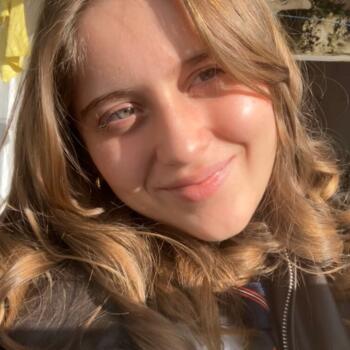 Babysitter in Faro: Sara