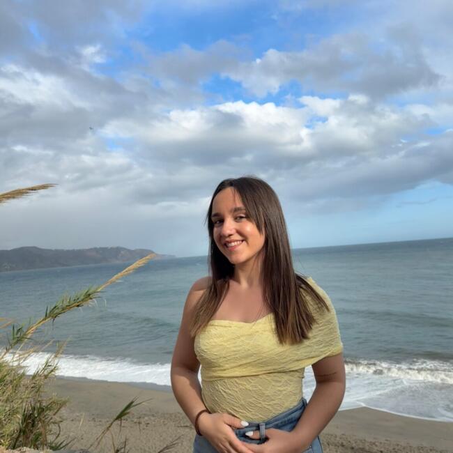 Canguro en Oviedo: Paula