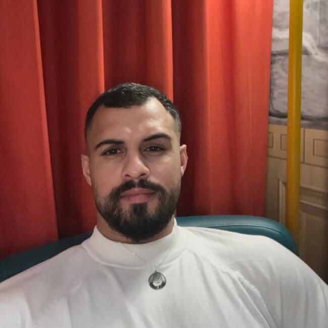 وظيفة جليسة أطفال في دبي: Amerzidany