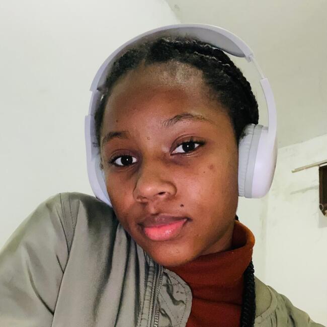 Babysitter in Almada: Judite