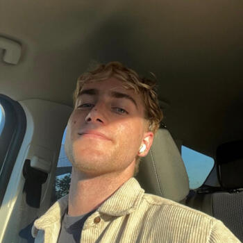 Job de garde d'enfants à Ottawa: job de garde d'enfants Loyd