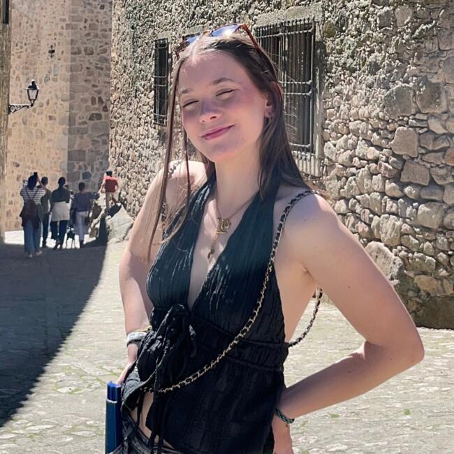 Nanny in Seville: Paula
