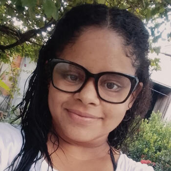 Babá Camaçari: Keyse