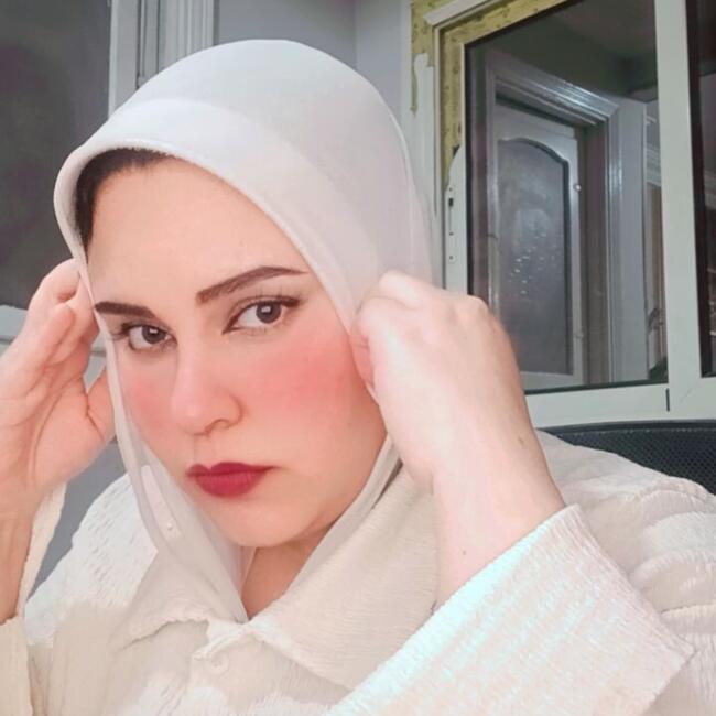 جليسة أطفال في الجيزة: Bant