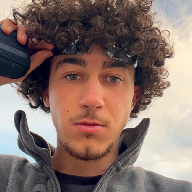 Babysitter in Mougins: Clément