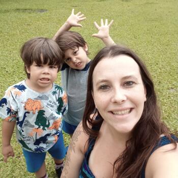 Emprego de babá em Lajeado: emprego de babá Ariela