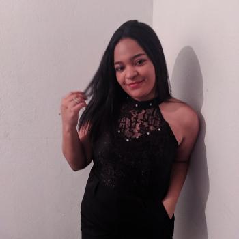Babá Ribeirão das Neves: Emanuelle